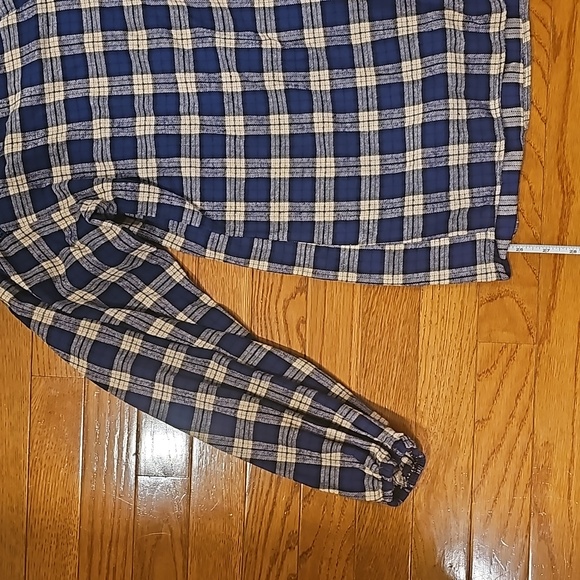 Pullover, button top, plaid flannel - Picture 2 of 7